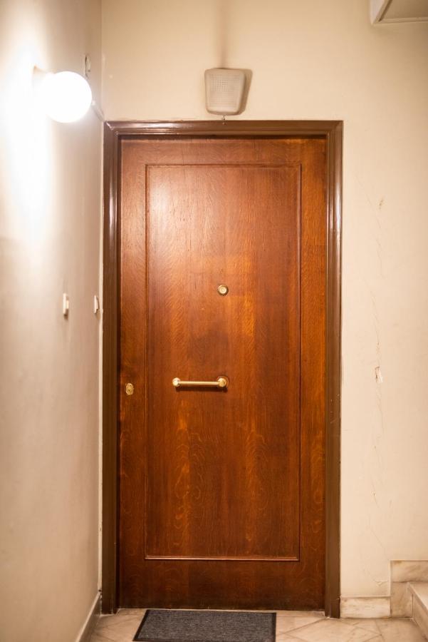 Two Bedroom Apt In Syntagma - Ermou Area Atenas Exterior foto